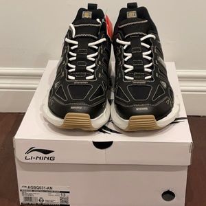 LI-NING Men’s Essence training sneaker